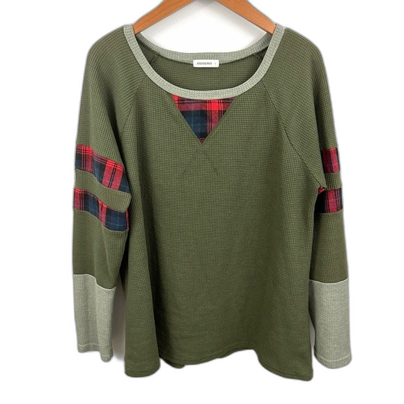 ANDTHEWHY Tops - ANDTHEWHY Green Long Sleeve Plaid Thermal Shirt Size Large